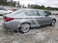 2023 BMW 530 фото