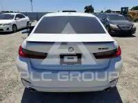 2023 BMW 330 фото