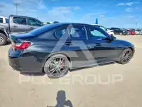 2023 BMW 330 фото