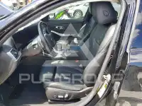 2023 BMW 330 фото