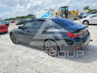 2023 BMW 330 фото