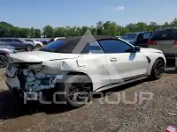 2023 BMW M4 фото