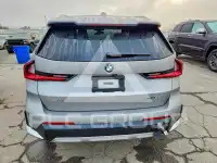 2023 BMW X1 фото