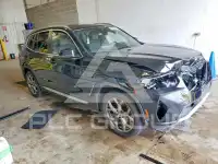 2023 BMW X3 фото