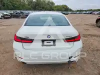 2023 BMW 330 фото