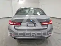2023 BMW 330 photo