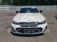 2023 BMW 330 photo
