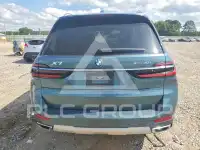 2023 BMW X7 фото