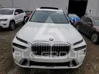 2023 BMW X7 photo