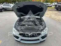 2023 BMW M8 фото