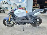 2023 Suzuki GSX-R750 фото