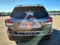2023 Subaru Forester фото
