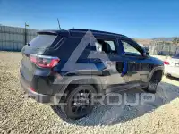 2023 Jeep COMPASS photo