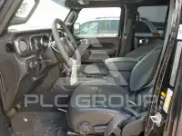 2023 Jeep WRANGLER фото