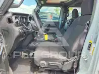 2023 Jeep WRANGLER фото