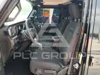 2023 Jeep WRANGLER фото