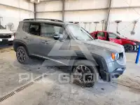 2023 Jeep Renegade фото