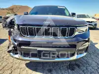 2023 Jeep CHEROKEE photo