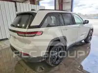 2023 Jeep CHEROKEE photo