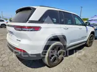 2023 Jeep CHEROKEE фото