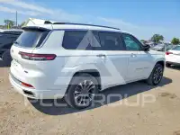 2023 Jeep CHEROKEE photo