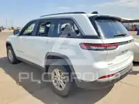 2023 Jeep CHEROKEE photo