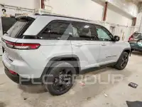 2023 Jeep CHEROKEE фото
