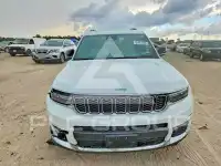 2023 Jeep CHEROKEE photo