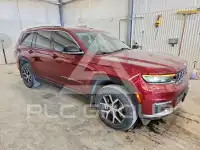 2023 Jeep CHEROKEE фото