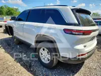 2023 Jeep CHEROKEE photo