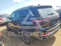 2023 Jeep CHEROKEE photo