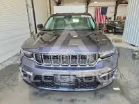 2023 Jeep CHEROKEE фото