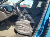2023 Rivian R1T фото