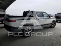 2023 Rivian R1T photo