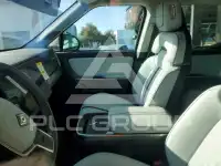2023 Rivian R1T фото