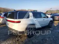 2023 Rivian R1S фото