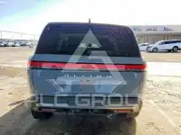 2023 Rivian R1S фото