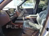 2023 Rivian R1S фото