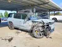 2023 Rivian R1S фото
