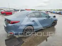 2023 Mazda 3 photo