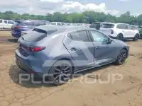 2023 Mazda 3 фото