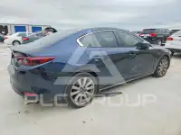 2023 Mazda 3 photo