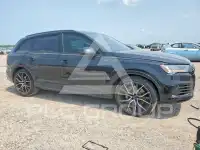 2023 Audi Q7 фото