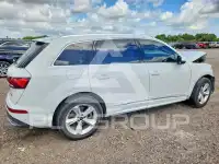 2023 Audi Q7 фото