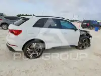 2023 Audi Q3 фото