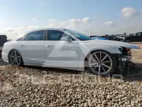 2023 Audi S8 фото