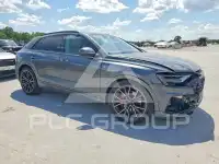 2023 Audi Q8 фото