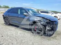 2023 Audi Q8 фото