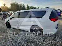 2023 Chrysler PACIFICA photo