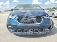 2023 Chrysler PACIFICA photo